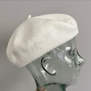 Tilley TW102 Ivory White 100% Wool Felt Beret - L, Unisex, like new! 🇨🇦